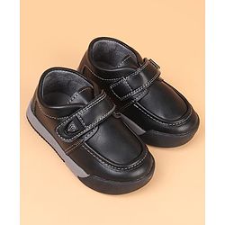 Cute Walk by Babyhug Velcro Closure Solid Color Casual Shoes - Black