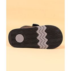 Cute Walk by Babyhug Velcro Closure Solid Color Casual Shoes - Black