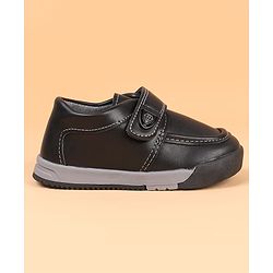 Cute Walk by Babyhug Velcro Closure Solid Color Casual Shoes - Black