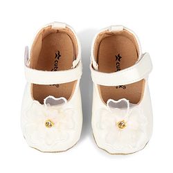 Cute Walk by Babyhug Velcro Closure Booties With Floral Applique - Pink