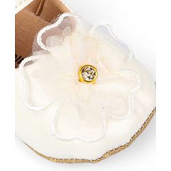 Cute Walk by Babyhug Velcro Closure Booties With Floral Applique - Pink