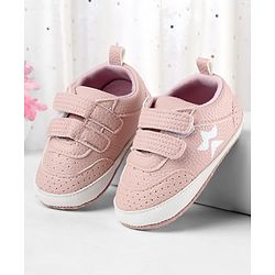 Cute Walk by Babyhug Velcro Closure Solid Booties - Pink