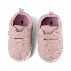 Cute Walk by Babyhug Velcro Closure Solid Booties - Pink