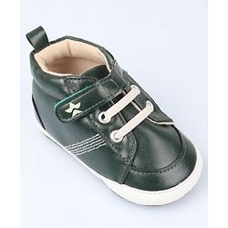 Cute Walk by Babyhug Velcro Closure Solid Booties - Brown