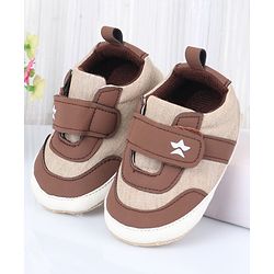 Cute Walk by Babyhug Velcro Closure Solid Booties - Blue