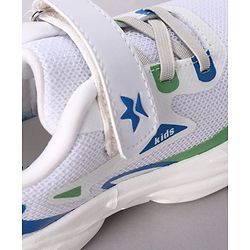 Cute Walk by Babyhug Velcro Closure Solid Sneaker Shoes - White