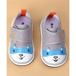 Cute Walk by Babyhug Casual Shoes With Velcro Closure & Bunny Face Applique - Grey