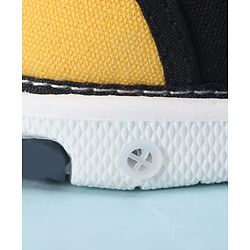 Cute Walk by Babyhug Casual Shoes With Velcro Closure & Face Applique - Black