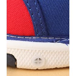 Cute Walk by Babyhug Casual Shoes With Velcro Closure & Face Applique - Black
