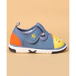 Cute Walk by Babyhug Casual Shoes With Velcro Closure & Face Applique - Black