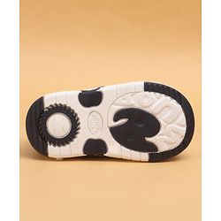 Cute Walk by Babyhug Casual Shoes With Velcro Closure & Cat Applique - Red
