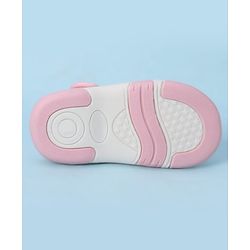 Cute Walk by Babyhug Velcro Closure Sandals With Floral Print & Butterfly Applique - Pink