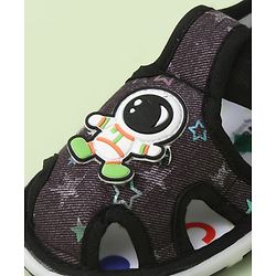 Cute Walk by Babyhug Velcro Closure Sandals With Astronaut Applique - Black