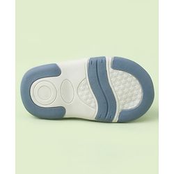 Cute Walk by Babyhug Velcro Closure Sandals With Astronaut Applique - Black