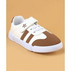 Cute Walk by Babyhug Casual shoes With Velcro Closure - Navy Blue