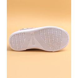 Cute Walk by Babyhug Casual shoes With Velcro Closure & Floral Applique - Light Green