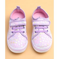 Cute Walk by Babyhug Casual shoes With Velcro Closure & Floral Applique - Light Green