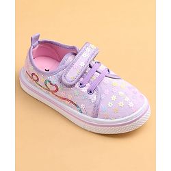 Cute Walk by Babyhug Casual shoes With Velcro Closure & Floral Applique - Light Green