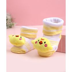 Cute Walk by Babyhug Socks Shoes With Bird Applique - Multicolor