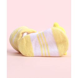 Cute Walk by Babyhug Socks Shoes With Bird Applique - Multicolor
