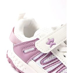 Cute Walk by Babyhug  Velcro Closure Sneaker Shoes - Black