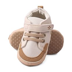Cute Walk by Babyhug Velcro Closure Booties with Fox Patch -  Grey