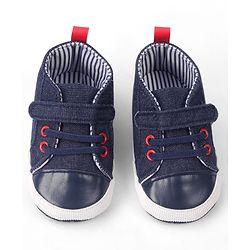 Cute Walk by Babyhug Velcro Closure Booties with Car Print- Sky Blue