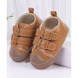 Cute Walk by Babyhug Velcro Closure Solid Colour Booties -Beige