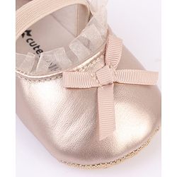 Cute Walk by Babyhug Slip On Booties with Bow Applique - Silver