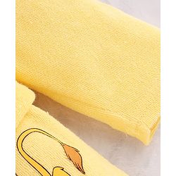 Babyhug Disney Terry Knit  Hooded Full Sleeves Bath Robe With Lion King Graphics - Yellow
