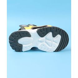 Cute Walk by Babyhug Velcro Closure Sandals - Black