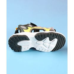 Cute Walk by Babyhug Velcro Closure Sandals - Black