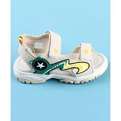 Cute Walk by Babyhug Velcro Closure Sandals with Applique - Black
