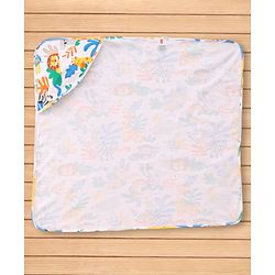 Babyhug Cotton Knit Hooded Wrapper With Jungle Theme Print L 73 x B 72 cm - White