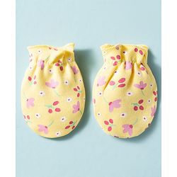 Babyhug 100% Knit Cotton Mittens & Booties With Floral Print - Multicolor