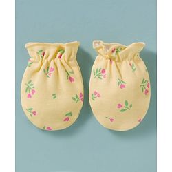 Babyhug 100% Cotton Knit Cap, Mittens & Booties Set with Floral Print Peach - Diameter 16 cm