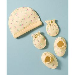 Babyhug 100% Cotton Knit Cap, Mittens & Booties Set with Floral Print Peach - Diameter 16 cm