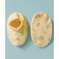 Babyhug 100% Cotton Knit Cap, Mittens & Booties Set with Floral Print Peach - Diameter 16 cm