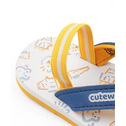 Cute Walk by Babyhug Animals Printed Flip Flops with Back Strap - White & Blue