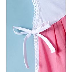 Babyhug 100 % Cotton Cambric Woven Sleeveless Jhabla & Bloomer With Floral Print - Multicolor