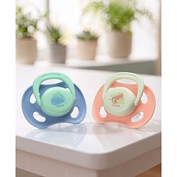 Babyhug Whale & Sea Horse Print Orthodontic Pacifier Pack of 2| 0+ Months| Protective Hygienic Cap| Breathable Airflow Vents| Orthodontic Silicone Teat| Food-Grade Silicone| BPA Free | Baby Safe