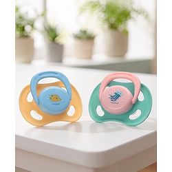 Babyhug Seahorse Print Orthodontic Pacifier Pack of 2| 3+ Months| Protective Hygienic Cap| Breathable Airflow Vents | Orthodontic Silicone Teat | Food-Grade Silicone | BPA Free | Baby Safe