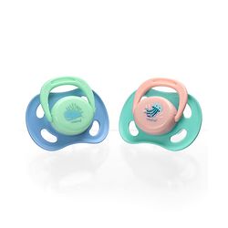 Babyhug Seahorse Print Orthodontic Pacifier Pack of 2| 3+ Months| Protective Hygienic Cap| Breathable Airflow Vents | Orthodontic Silicone Teat | Food-Grade Silicone | BPA Free | Baby Safe