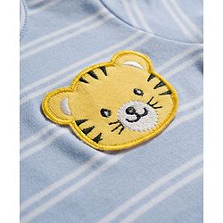 Babyhug 100% Cotton Interlock Knit Half Sleeves Onesie With Leggings & Cap & Lion Print With Applique - Multicolor