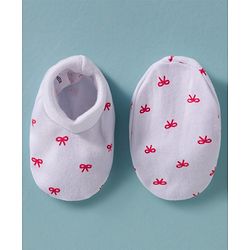 Babyhug 100% Cotton Knit Cap Mittens & Booties Set with Bow Print White - Diameter 12 cm