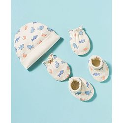 Babyhug 100% Cotton Knit Cap Mittens & Booties With Shark Print Multicolor - Diameter 17 cm