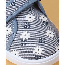 Cute Walk by Babyhug Velcro Closure Casual Shoes with Floral Pint - Blue