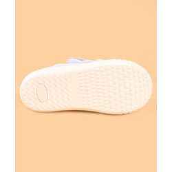 Cute Walk by Babyhug Slip On Casual Shoes with Glitter Print - White