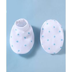 Babyhug 100% Cotton Knit Star Printed Mittens & Booties Set - White
