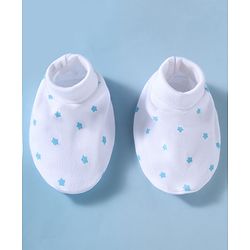 Babyhug 100% Cotton Knit Star Printed Mittens & Booties Set - White